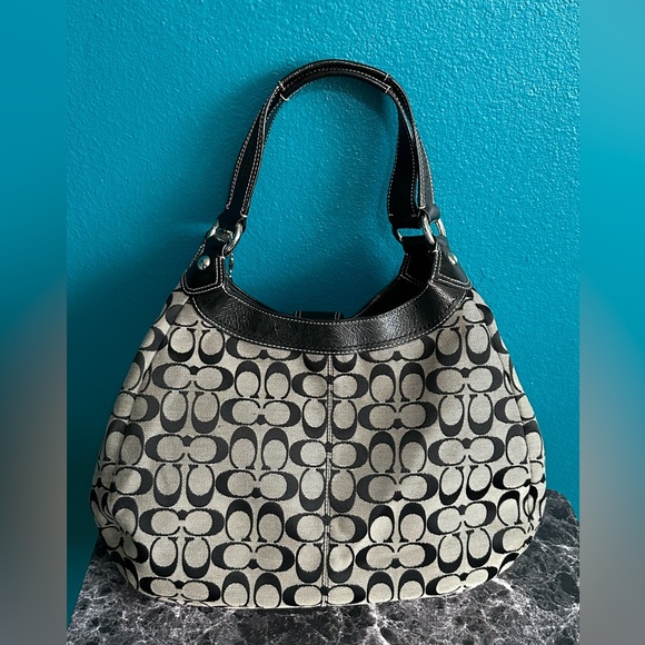Coach Signature Monogram Soho Lynn Black Canvas Leather Shoulder Bag - Picture 2 of 12